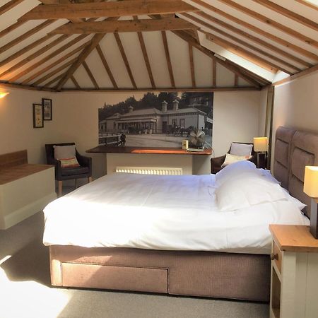 The Old Railway Station Bed and Breakfast Petworth Buitenkant foto