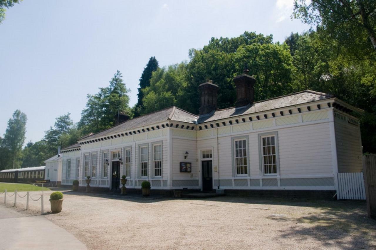 The Old Railway Station Bed and Breakfast Petworth Buitenkant foto