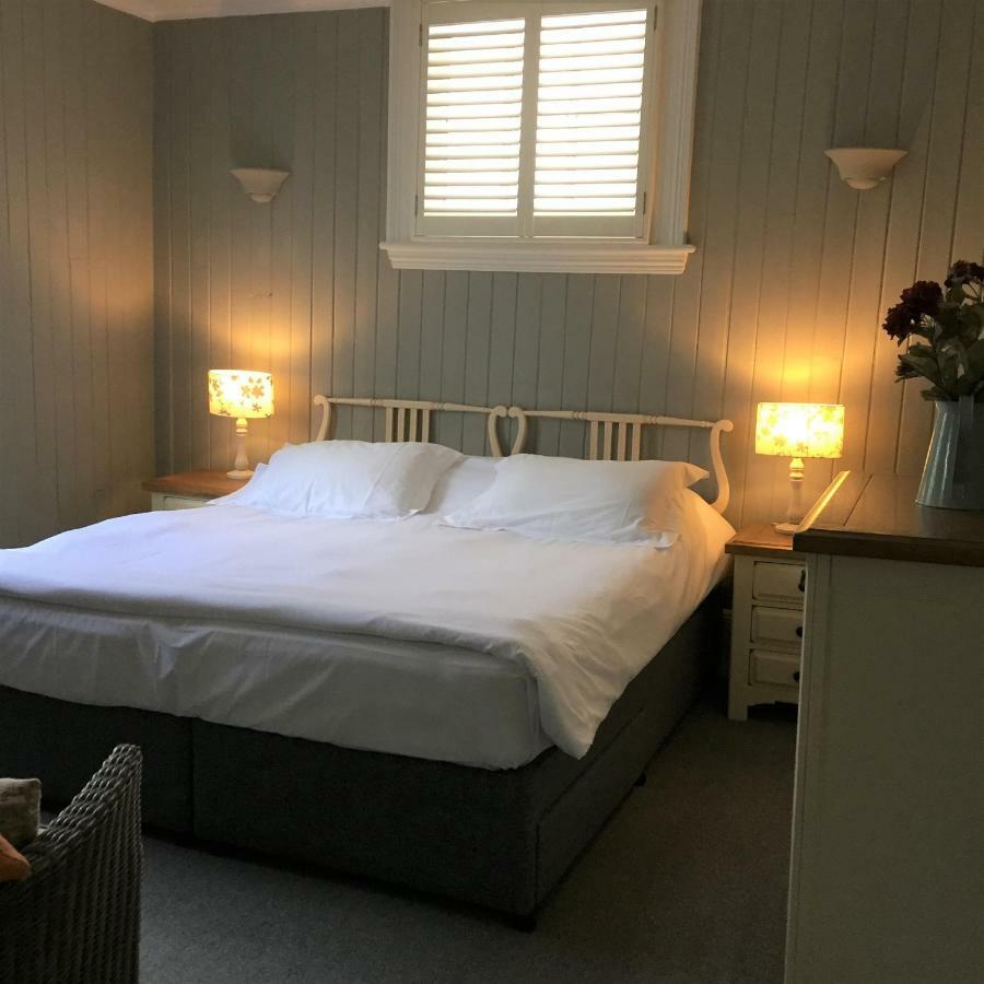 The Old Railway Station Bed and Breakfast Petworth Buitenkant foto