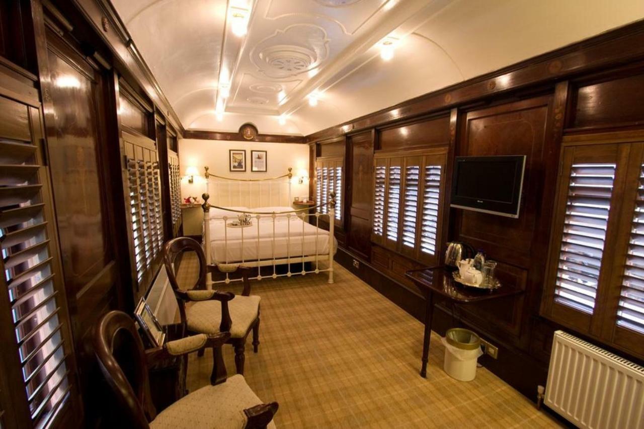 The Old Railway Station Bed and Breakfast Petworth Buitenkant foto